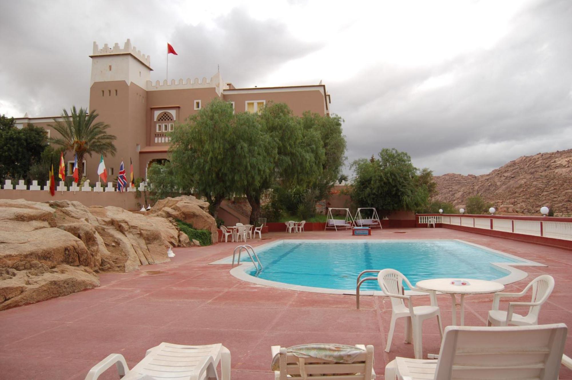 Hotel Les Amandiers Tafraout Exterior foto